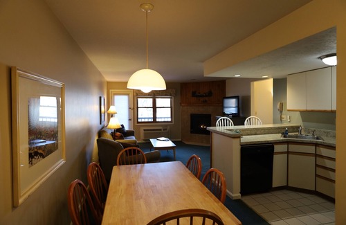 North Woodstock Condo | Rent this Deer Park Vacation Condo across from Rec. Center! (DP175A)