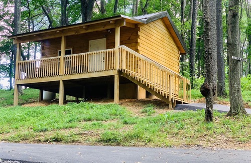 Tazewell Cabin | Rental Cabin - Back of the Dragon Route 16