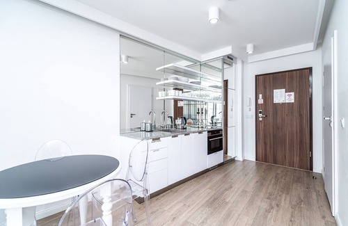 City Centre Apartment | RentPlanet - Apartamenty Madalińskiego