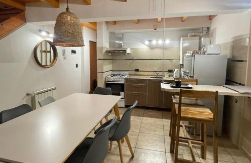 10 de Diciembre Apartment | RentUp - Cómodo y luminoso dúplex en el corazón de Bariloche