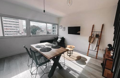 San Telmo Apartment | RentUp - San Telmo, moderno PH con terraza privada y parrilla