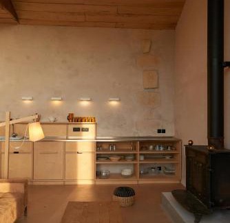 La Gripperie-Saint-Symphorien House | Restored Farm Near La Rochelle