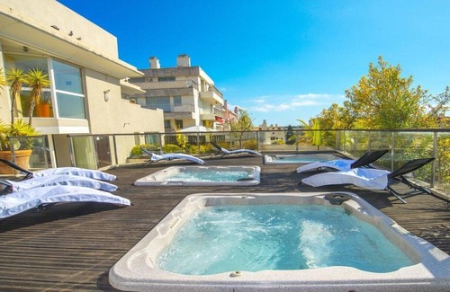Carnot Apartment | Reserve your apartment in a **** hotel> Apartment 18