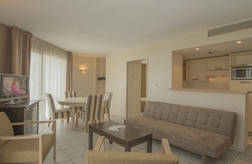 Prado - Republique Apartment | Reserve your apartment in a **** hotel> Apartment 21
