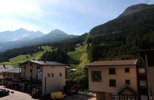 Val Cenis Apartment | Residence Jorcin Lanslebourg - 2 Rooms for 5 People
