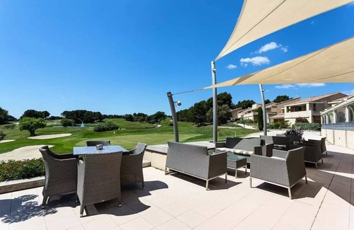 Saumane-de-Vaucluse Apartment | Residence Domaine Provence Country Club* - 2 rooms for 4 people Premium