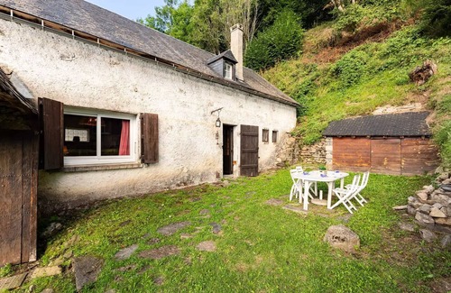 Saint-Lary-Soulan Apartment | Residence Grangesoulan-soulan - Authentic chalet- Saint-Lary-Soulan-7 sleeping accommodations- pla d'adet resort