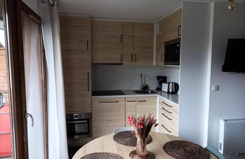 La Joue du Loup Apartment | Residence La Crête Du Berger - 2 rooms 6 people - The shepherd's crest