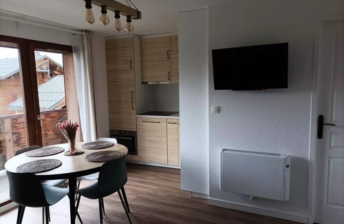 La Joue du Loup Apartment | Residence La Crête Du Berger - 2 rooms 6 people - The shepherd's crest