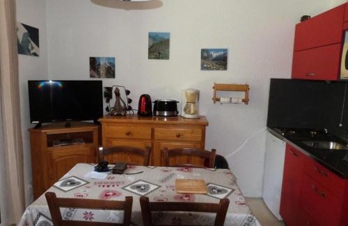 Valloire Apartment | Residence Le Thymel - 2 pièces cabine 4 personnes 2 exposé Est MAE-8644