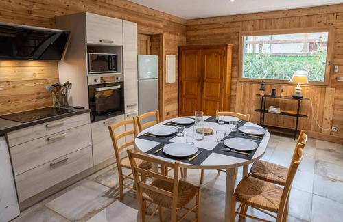 Les Orres Ski Chalet | Residence Pramouton - Charming accommodation in the heart of a mountain chalet