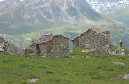 Bourg-Saint-Maurice Apartment | residence with swimming pool in the summer, winter skiing