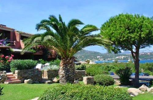 Golfo di Marinella Apartment | Residence with swimming pool in Marinella just 300 mt from the sea, apartments with sea view