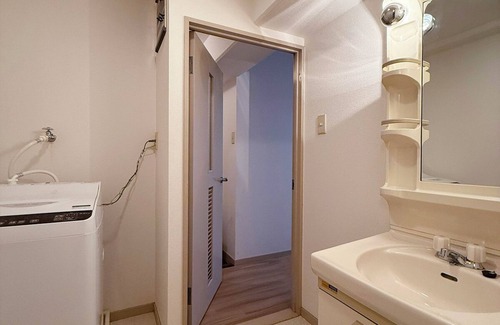 Naka Ward Apartment | Residence Yu 202
