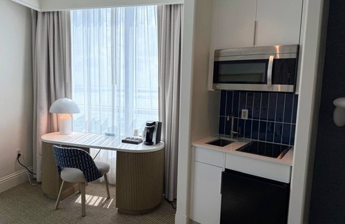 Mid Beach Apartment | Residences at Fontainebleau Miami