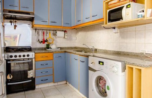 Congreso House | Residencia Sarandí, grades cuartos privados en Buenos Aires
