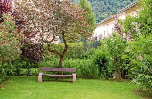 Caslano Apartment | Residenza Parcolago Apt 018 mit Garten by Interhome