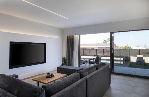 Kokkini Chani Villa | Resmi SeaView Villa,By IdealStay Experience