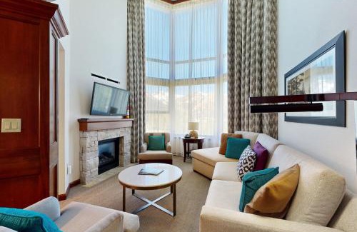 Olympic Valley Apartment | Resort at Squaw Creek's 810 & 812