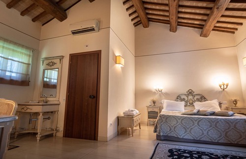 Castelnuovo Resort | Resort e Spa San Crispino