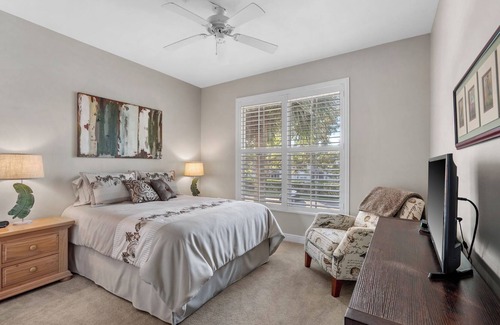 Naples Apartment | Resort Pool, Golfing and Pickleball all steps away from our beautiful condo