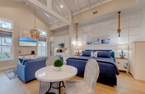 Port Aransas Cabin | Resort Pools, Pet Friendly, Golf Cart Boardwalk to Beach