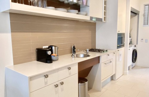Noosa Heads Resort | Resort- Short Stroll 5 mins to Noosa Main Beach