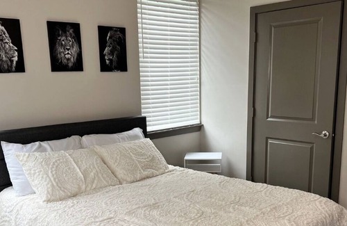Flagler Village House | Resort Style 2 Bedroom W/ Free Parking & Gym