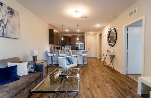 Deerwood Apartment | Resort-Style Apt by Shops*Food*Park 8 Min to Mayo