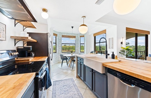 Lakewood Ranch Condo | Resort Style Golf Retreat including tennis and pickle ball!