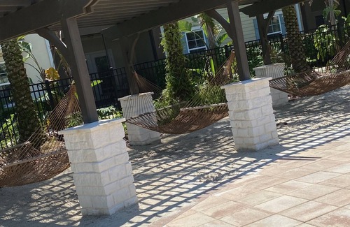 Deerwood Apartment | Resort style oasis 10 min from all local hospitals