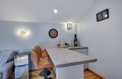 East Stroudsburg House | Rest in our Nest! Cozy Pocono Mtn Retreat.