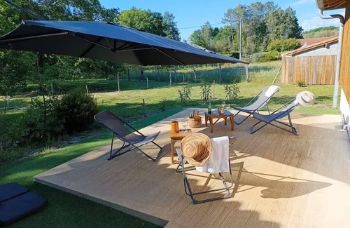 Leon House | Restored barn in its Landes airial