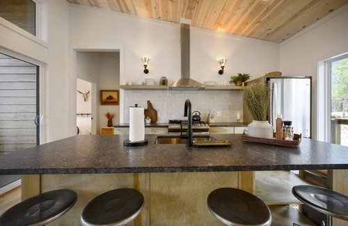 Broken Bow Cabin | Retreat at Rincon: Heated Pool | Pickleball Court