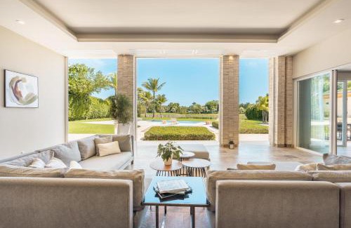 Punta Cana Villa | Retreat villa with lake view, maid,bbq in Punta Cana