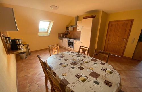 Pruchten Apartment | Retreat with Garden Access