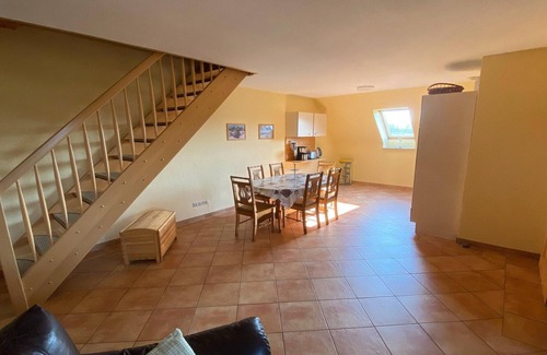 Pruchten Apartment | Retreat with Garden Access