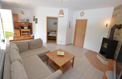 Dolni Lanov Apartment | Retreat with Garden Views