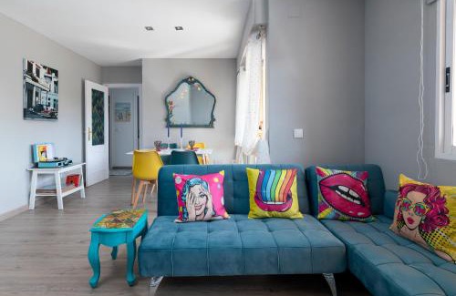Grau i Platja Apartment | RETRO Apartamento Divino con Piscina y Playa familias parejas
