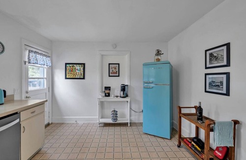 Fort Walton Beach - Destin Cottage | Retro by the Bay Close to Beach Eglin PetFriendly