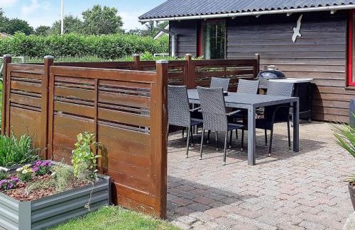 Bork Havn House | Retro Chic Haven in Bork Harbor-By Traum