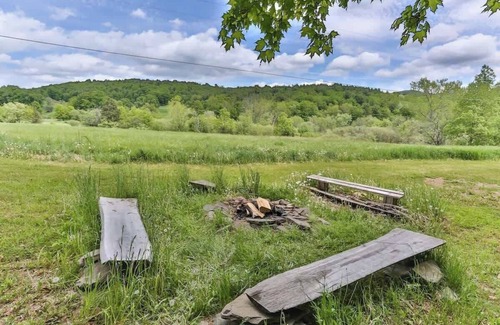 Gilboa House | Retro Hideaway w/Cedar Hot Tub & Games