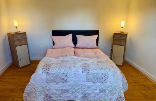 Wolfhagen Apartment | Retro und Gemütlichkeit im Fachwerkhaus - 2 Schlafzimmer, Parkplatz, Balkon