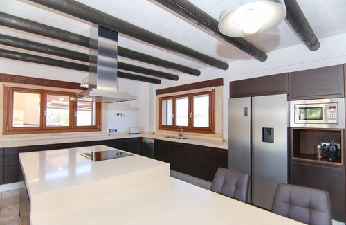 Sa Pobla Villa | Rey del Campo 140 luxurious villa with private pool, air conditioning, garden and BBQ area