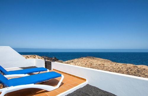 Charco del Palo House | Reyes Natur - Bungalow on the seafront