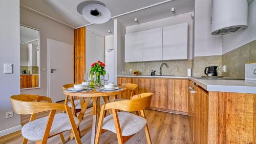 Niechorze Apartment | Rezydencja Niechorze D204 Eco Boho z Basenem i SPA oraz z 2 sypialniami - 5D Apartments