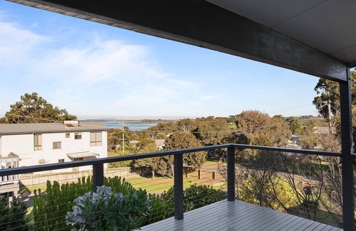 Rhyll House | Rhyll Retreat with Water Views