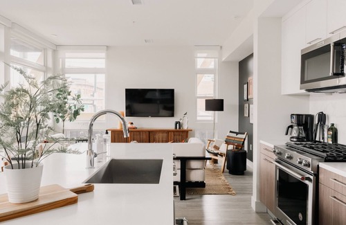 Highland Condo | Rhythm of Night | Espadin LoHi