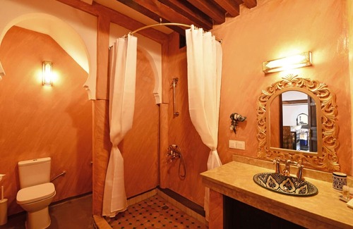 El Ayoun House | Riad Alassala Fes