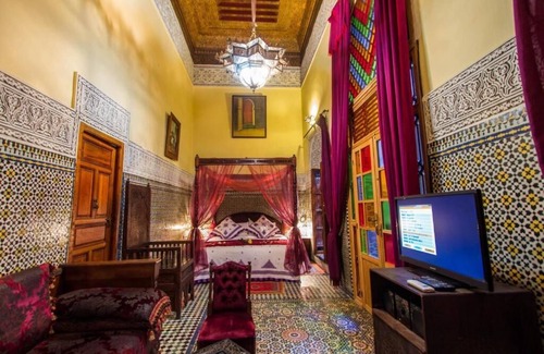 Bouvet Island Apartment | Riad Ibn Khaldoun - Deluxe Suite